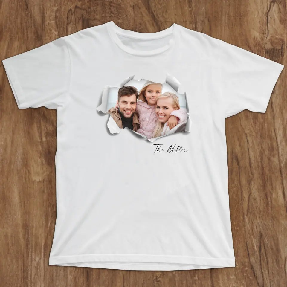 Ripped T-shirt "Family"  - Personalized T-Shirt