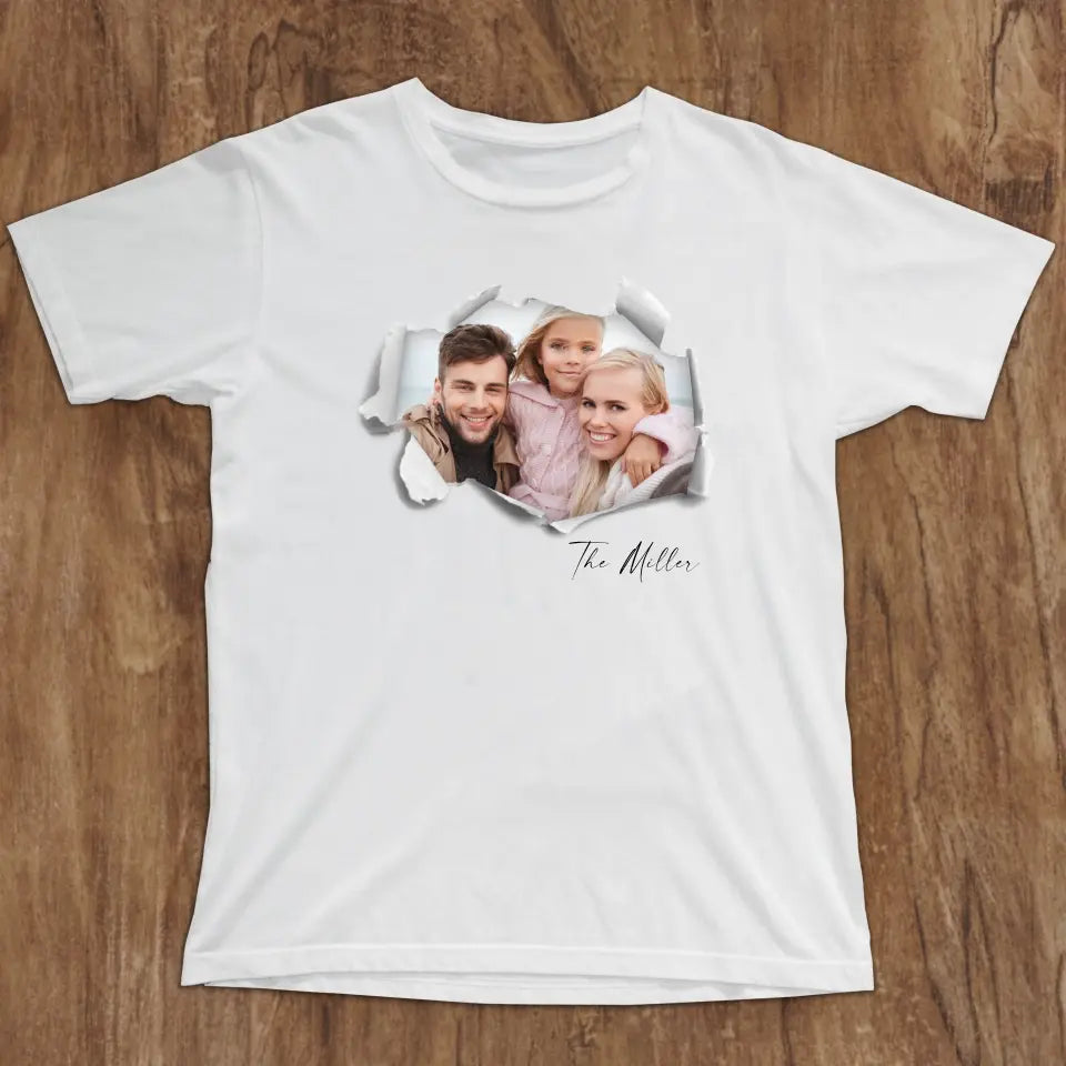 Ripped T-shirt "Family"  - Personalized T-Shirt